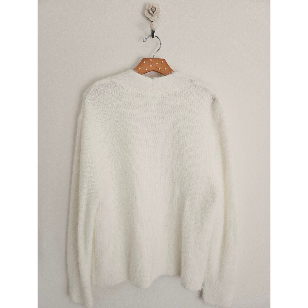 H&M Cream Fuzzy Knit Cardigan M Soft Cozy V-Neck Button - Picture 3 of 8